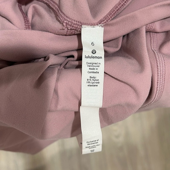 lululemon leggings size 6 - Picture 3 of 4
